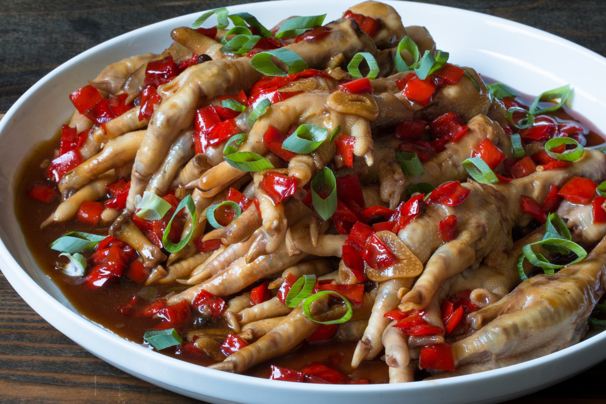 Лапки по китайски рецепт. Китайская кухня. Блюдо из куриных лап. Куриные лапы блюдо. Тайские куриные лапки.